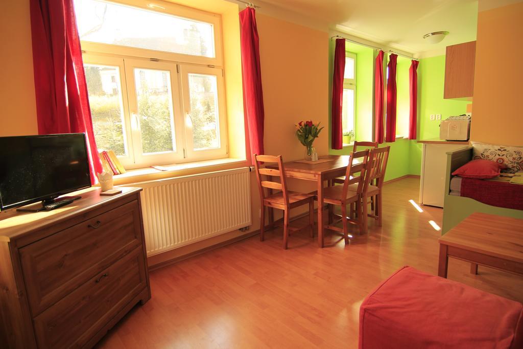 Hotel Stara Mlekarna à Kytlice Extérieur photo